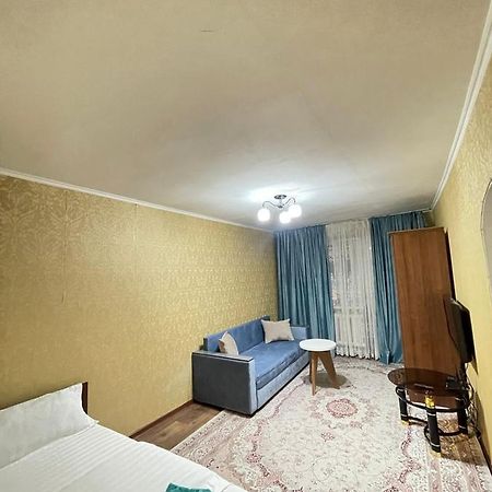 Квартира Рядом Арбата, Гоголя 92 Almaty Extérieur photo