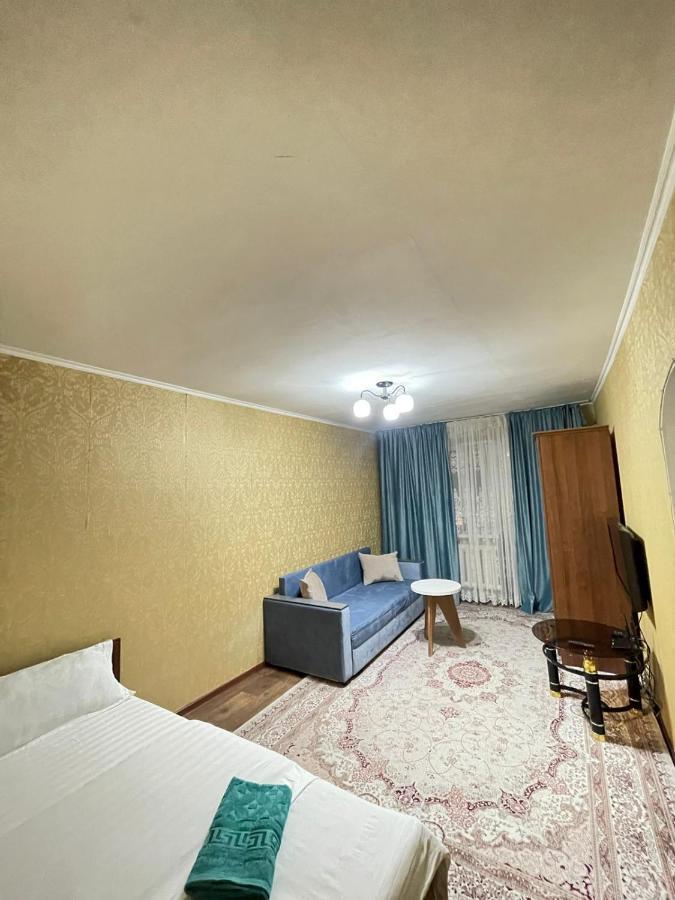 Квартира Рядом Арбата, Гоголя 92 Almaty Extérieur photo